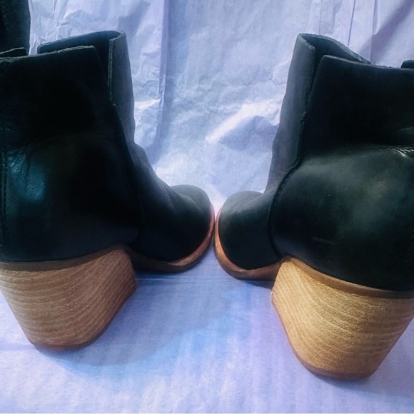 🦋 Kork Ease Chandra Boot 9.5 Block Heel Boot Black Leather Walking Shoes EUC - Picture 5 of 8